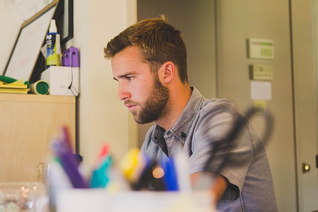 Les nouveaux métiers pour travailler de chez soi via Internet !